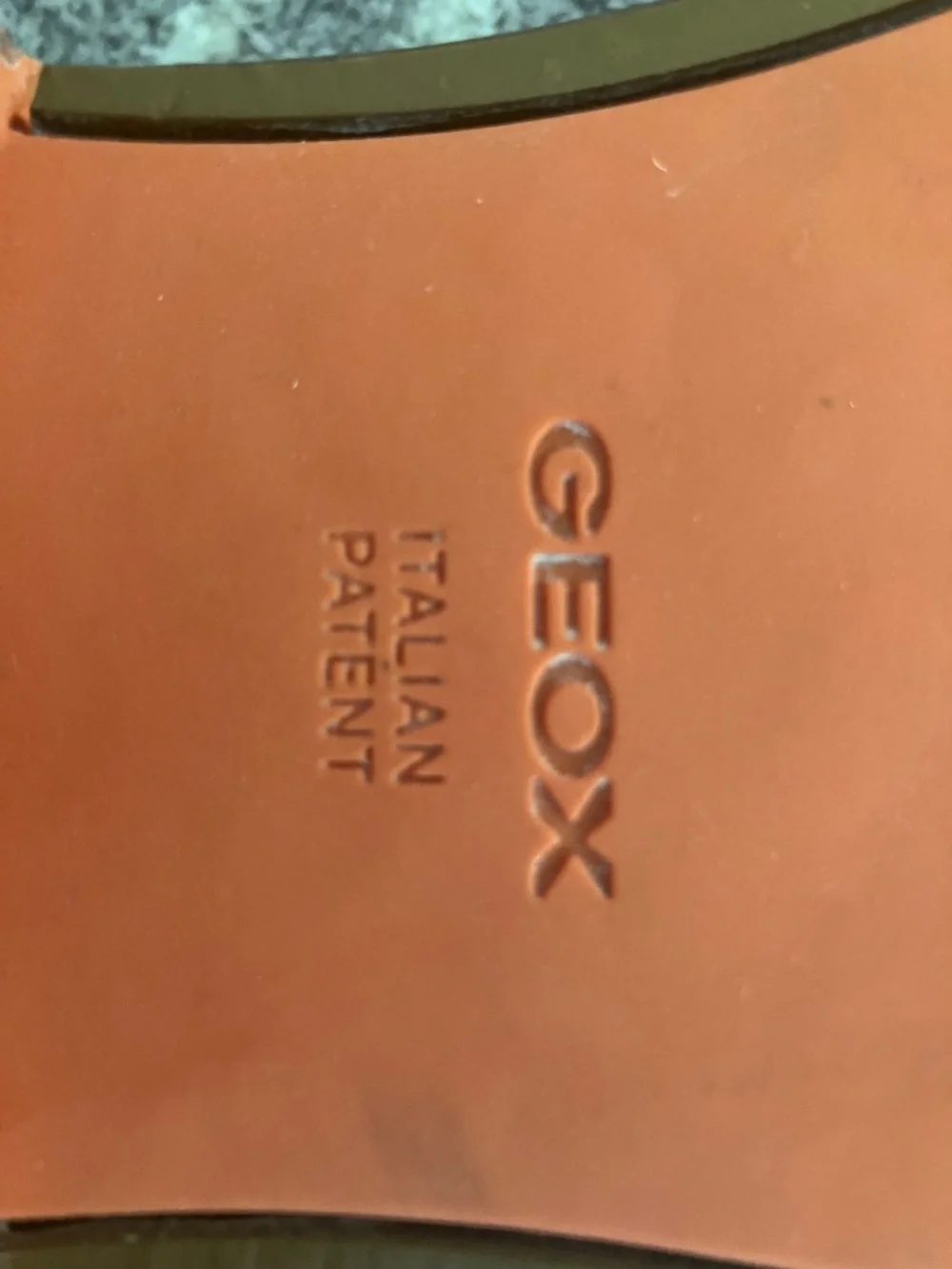 GEOX - COGNAC BROWN LEATHER LOAFER - WOVEN ITALIAN DESIGN - SIZE 42 EU